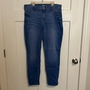Old navy rockstar super skinny jeans